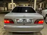 Mercedes-Benz E class, 2001-5