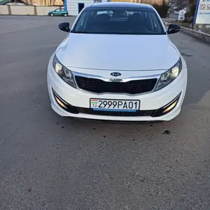 Kia K5, 2011