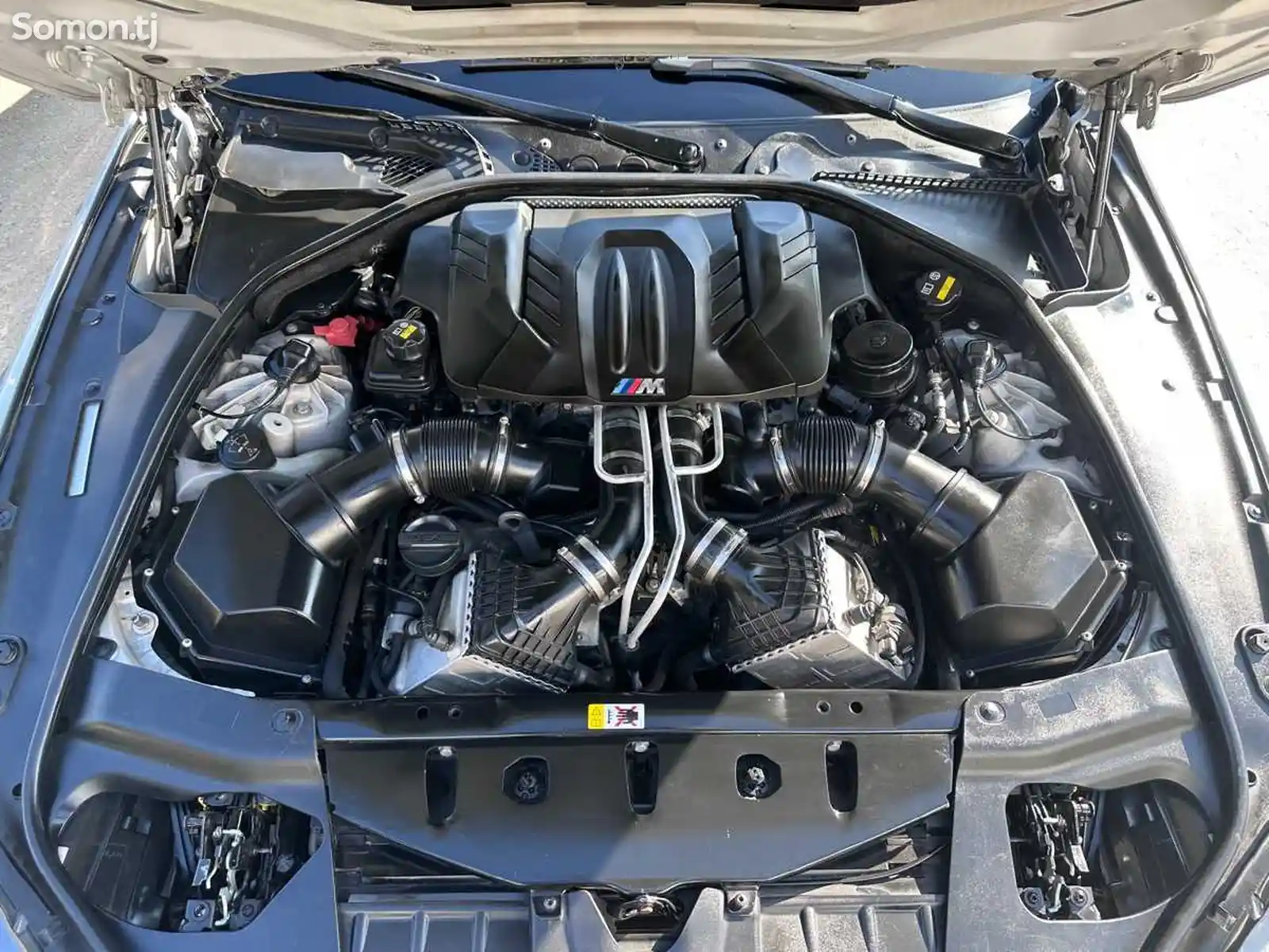 BMW M6, 2016-13