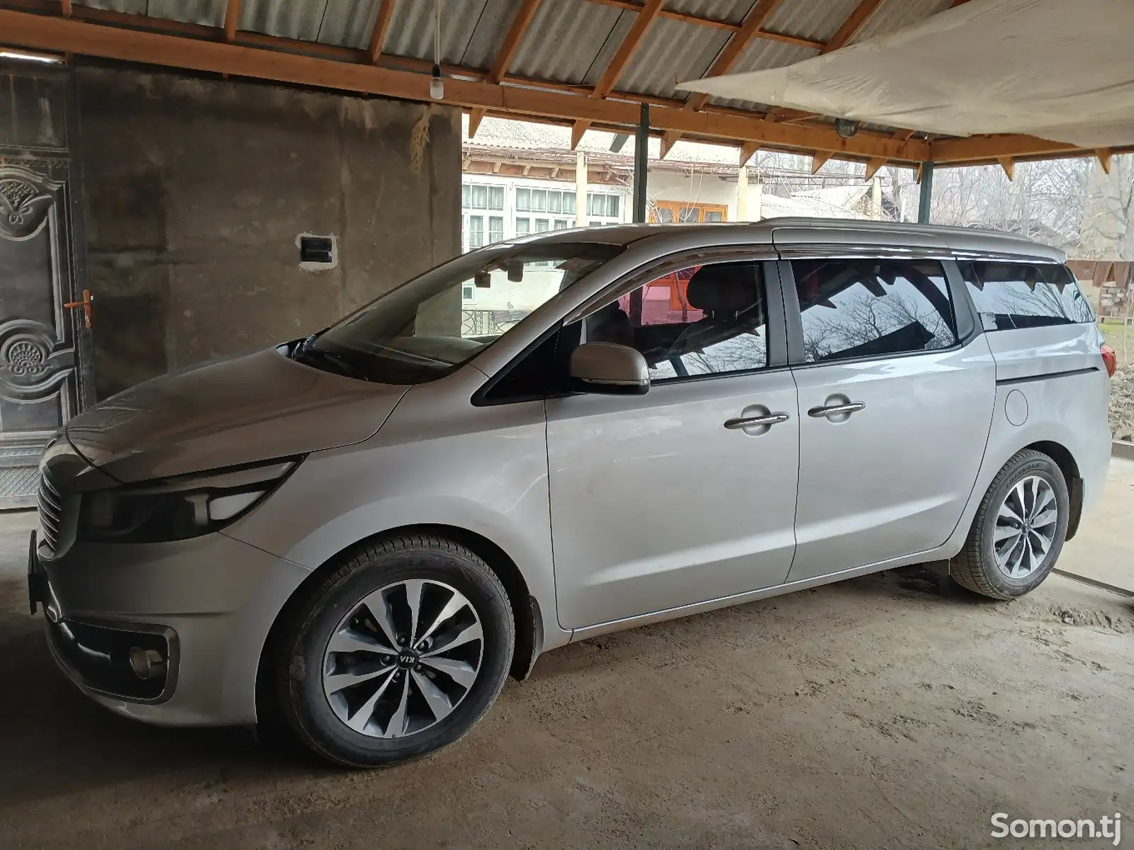 Kia Carnival, 2014-1