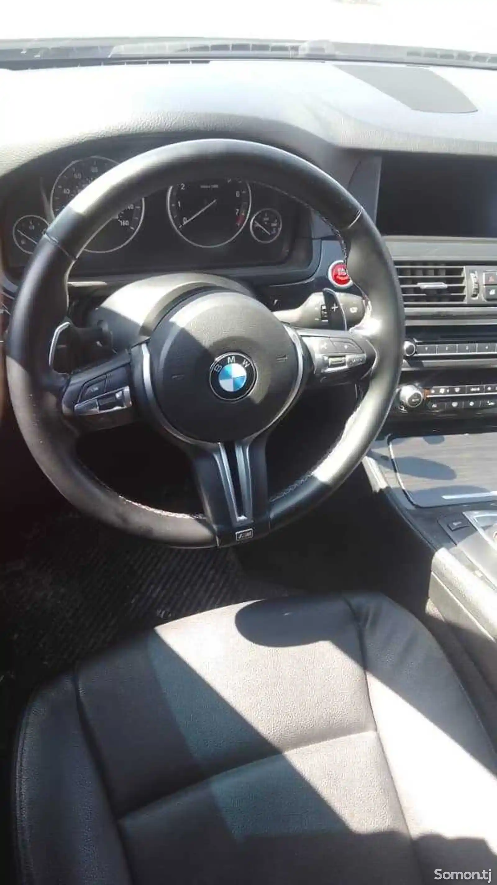 BMW 5 series, 2010-7