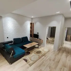 2-комн. квартира, 15 этаж, 90м², ул Айни дом Махмуд