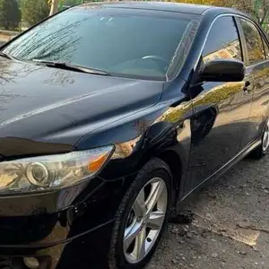 Toyota Camry, 2010