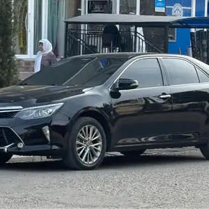 Toyota Camry, 2017