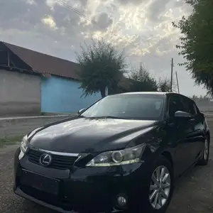 Lexus CT series, 2013