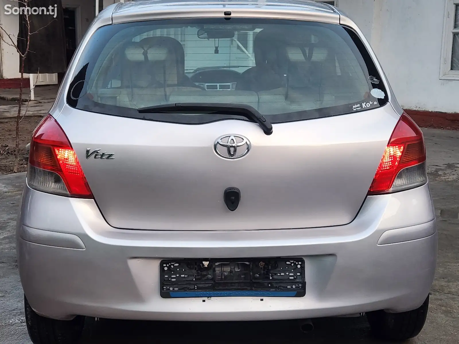 Toyota Vitz, 2010-1