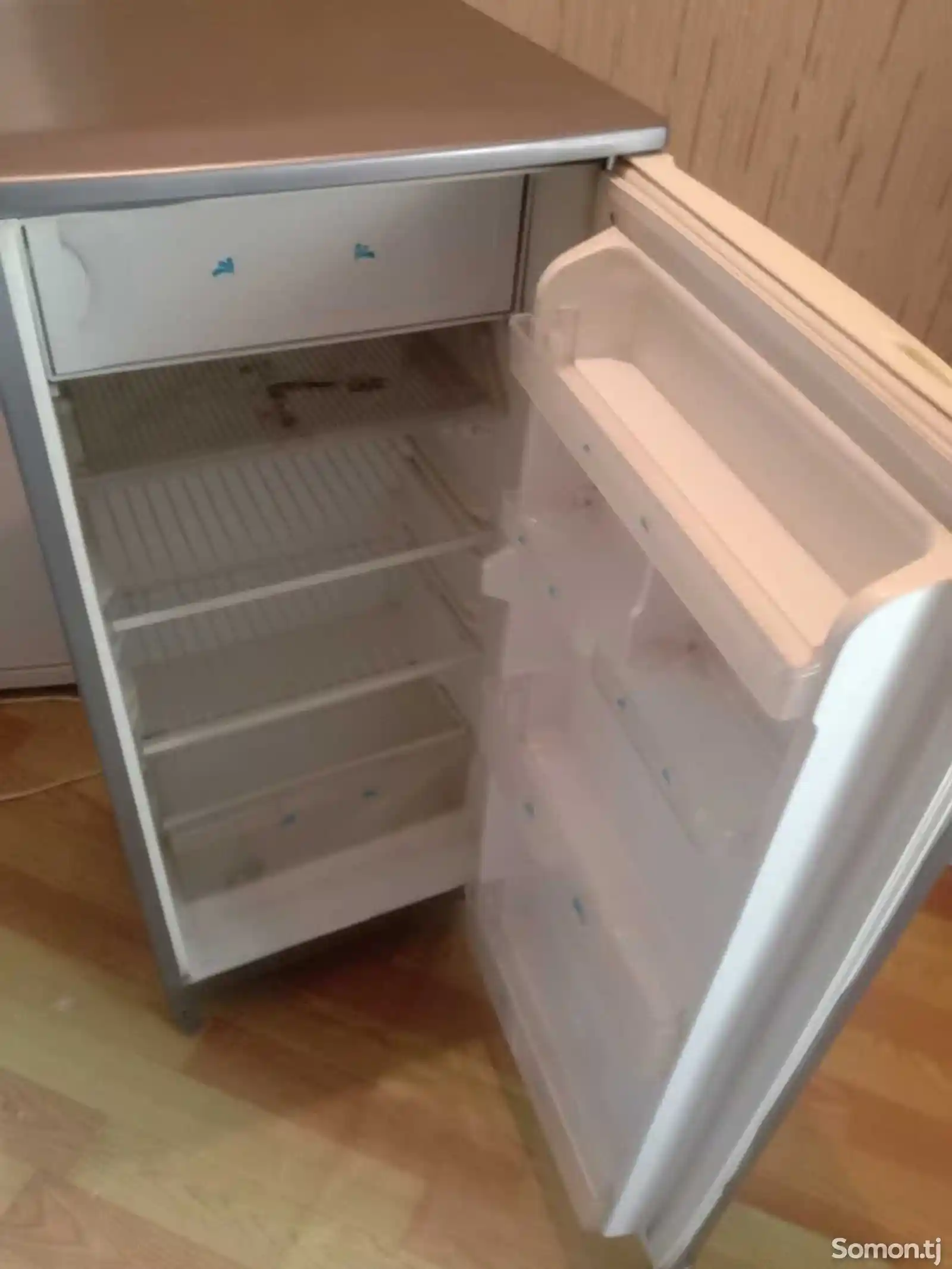 Холодильник никура-4
