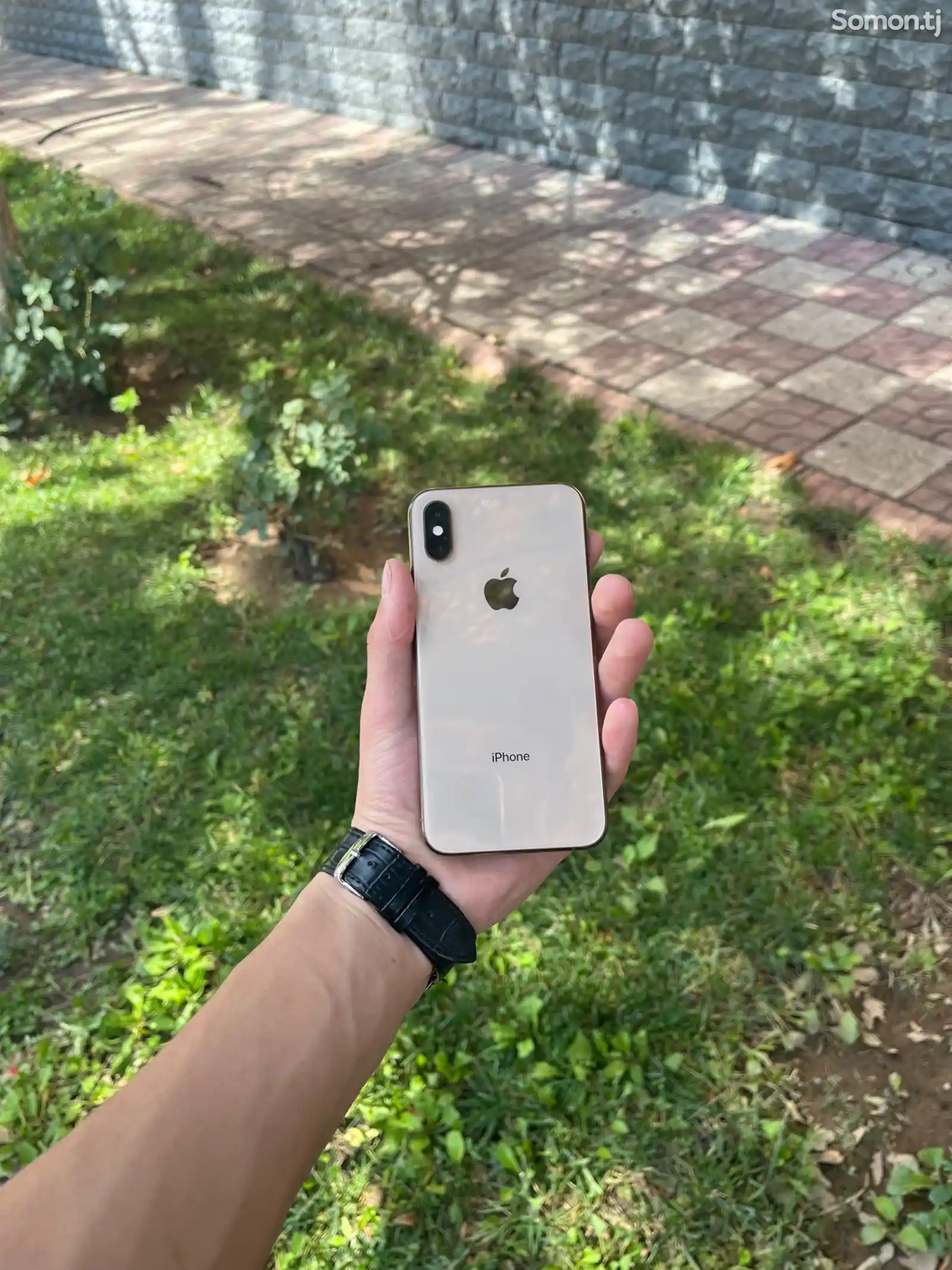 Apple iPhone Xs, 64 gb, Gold-1