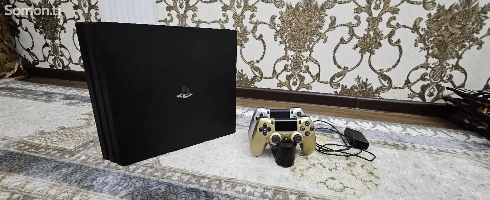 Игровая приставка Sony Playstation 4 pro-1