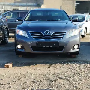 Toyota Camry, 2011