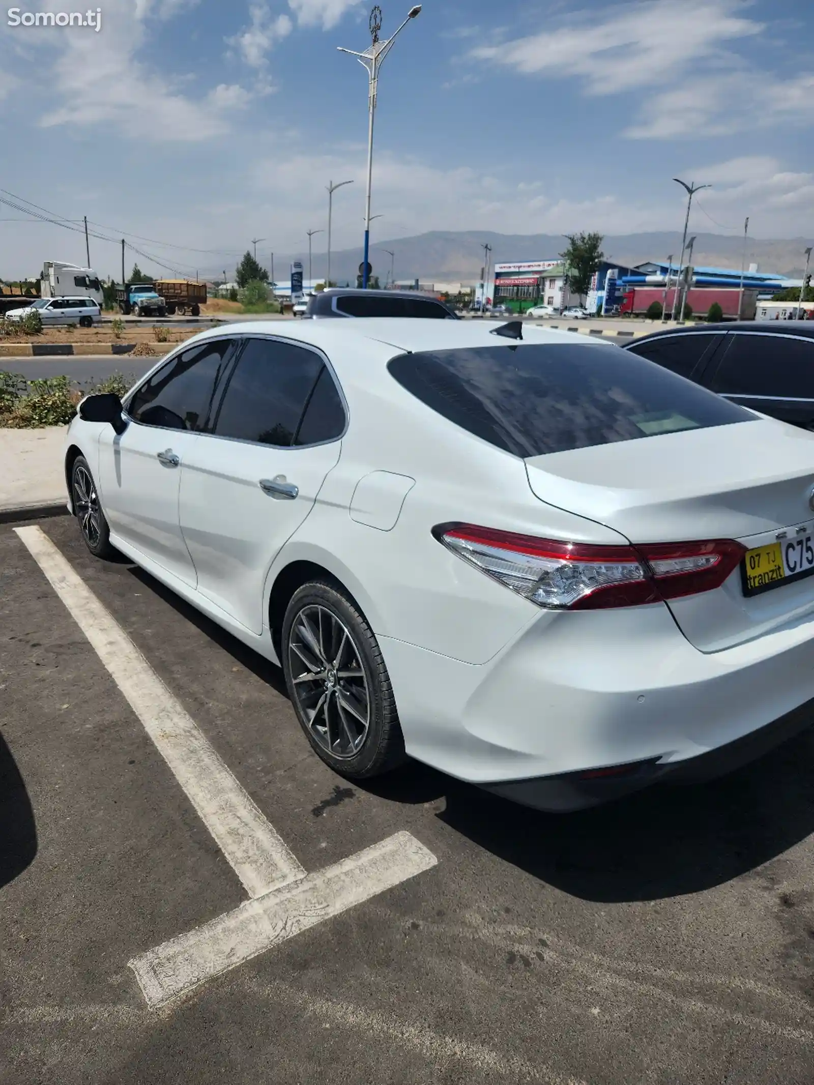 Toyota Camry, 2019-7