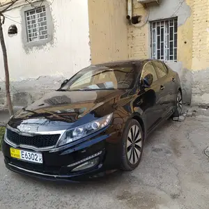 Kia K5, 2011