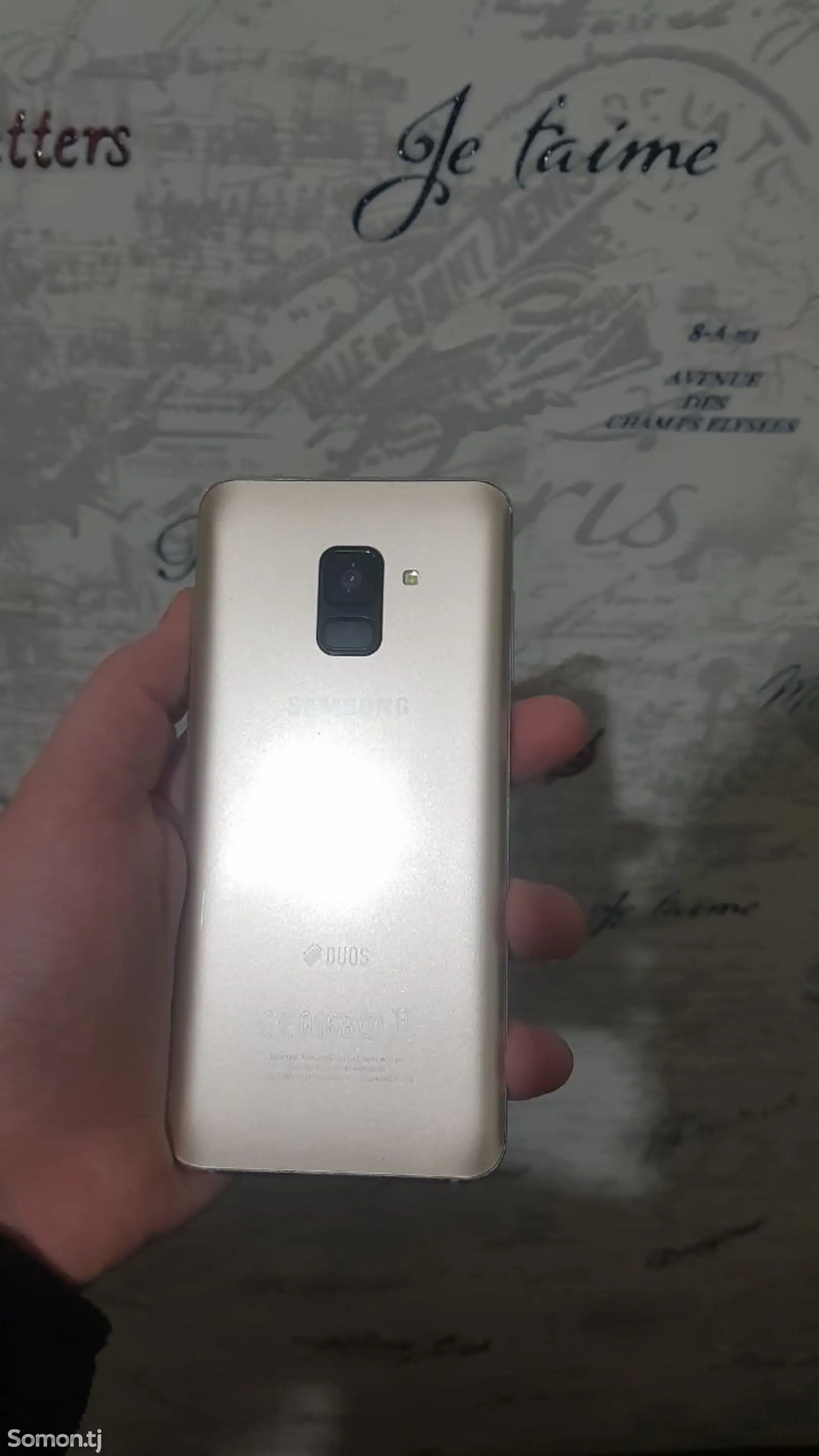 Samsung Galaxy A8-1