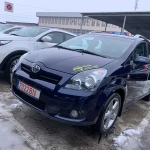 Toyota Corolla Verso, 2008