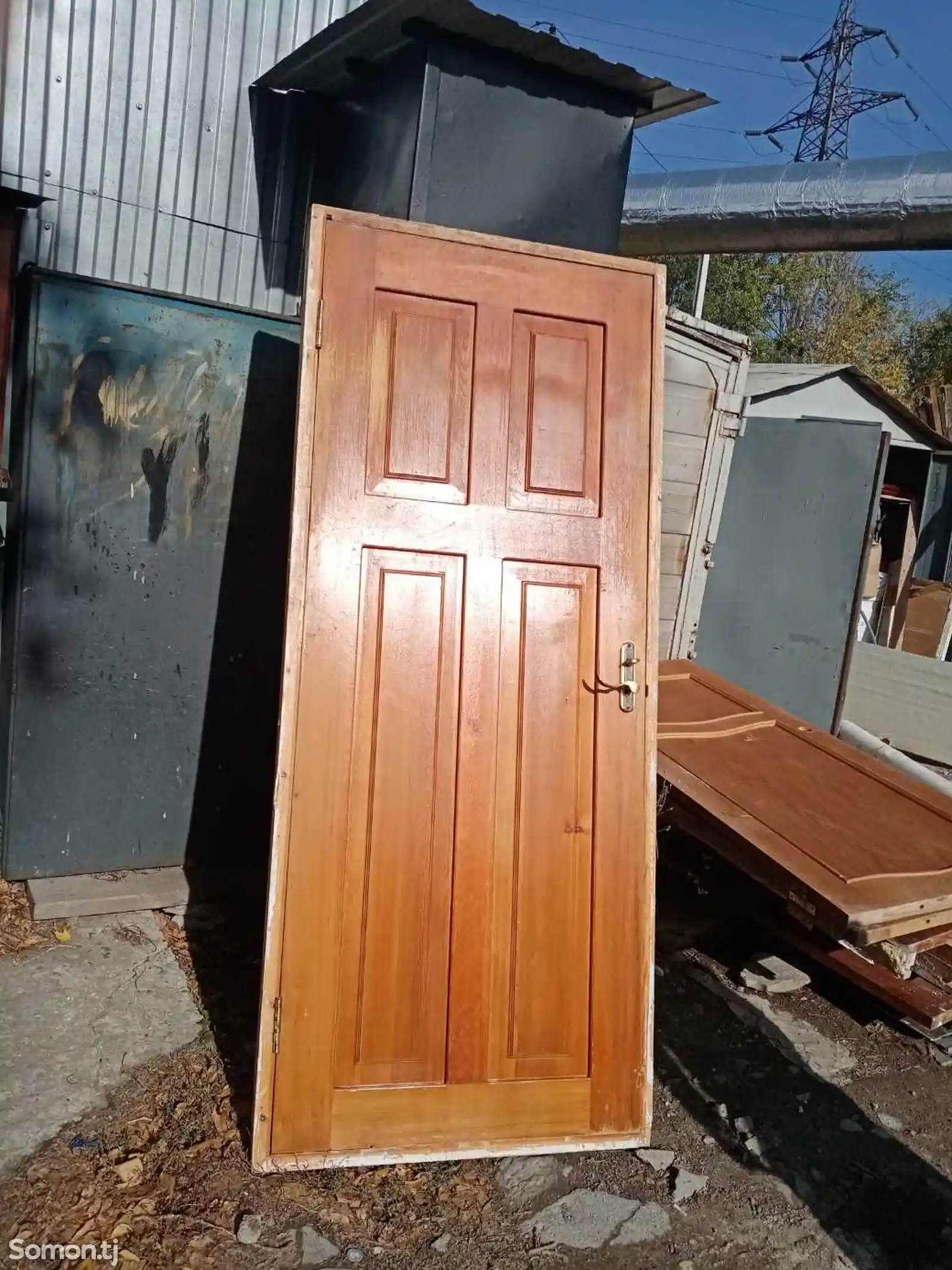 Деревянная дверь-1
