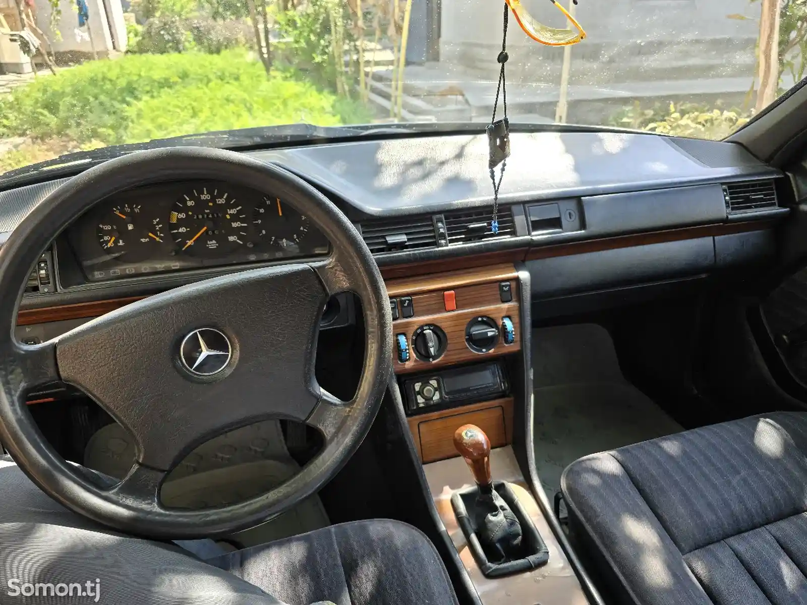 Mercedes-Benz E class, 1991-5