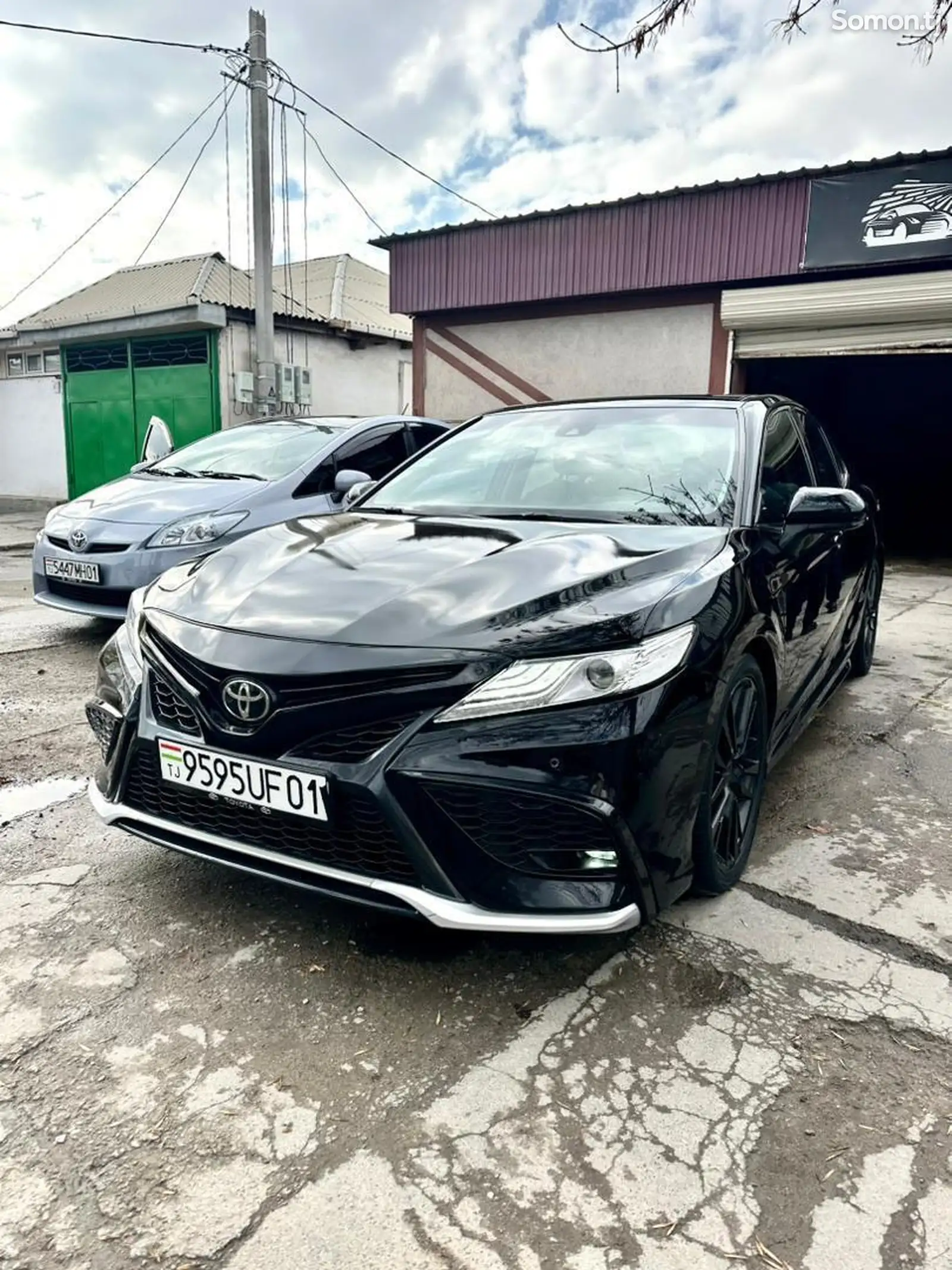 Toyota Camry, 2018-1