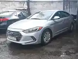 Hyundai Elantra, 2017-3