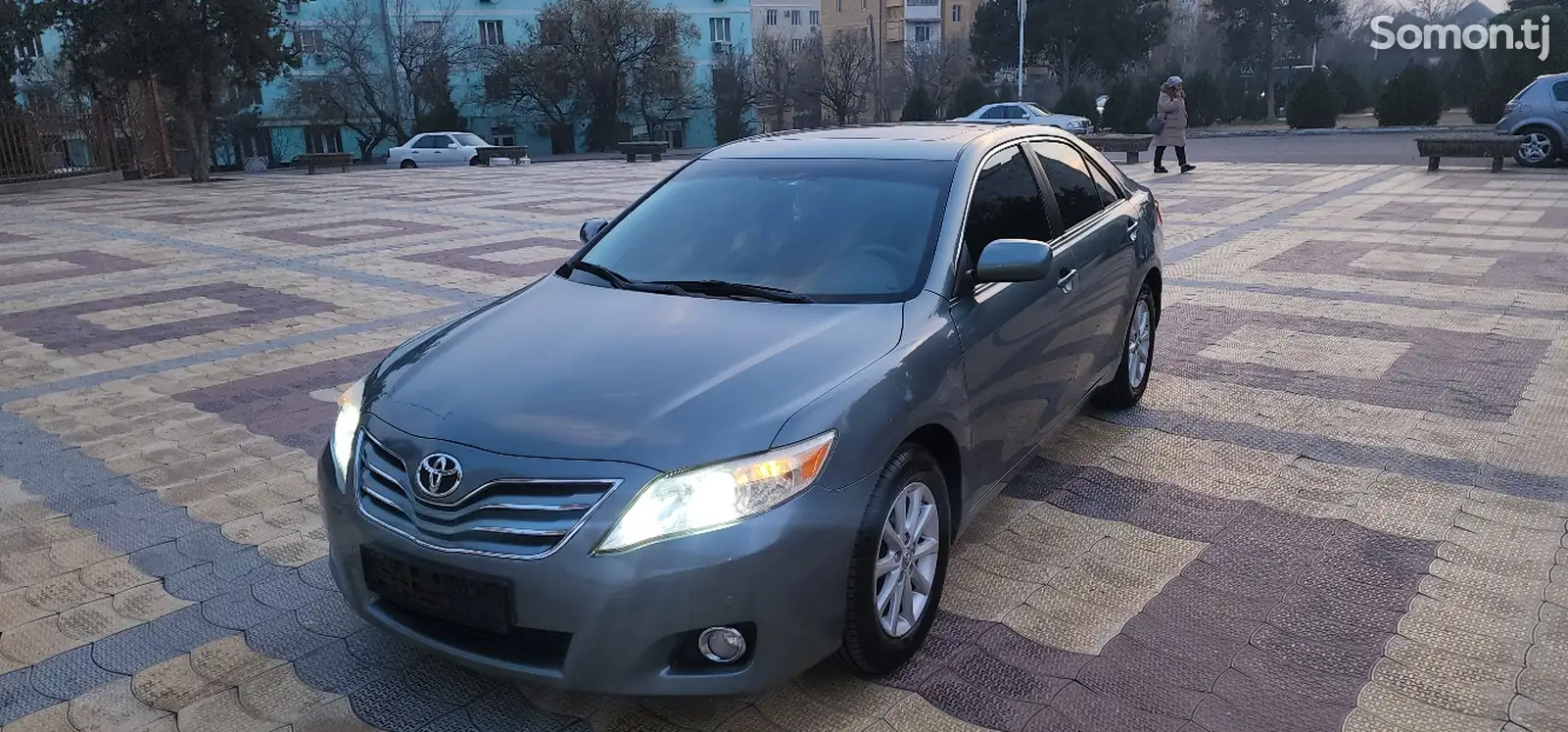 Toyota Camry, 2011-1