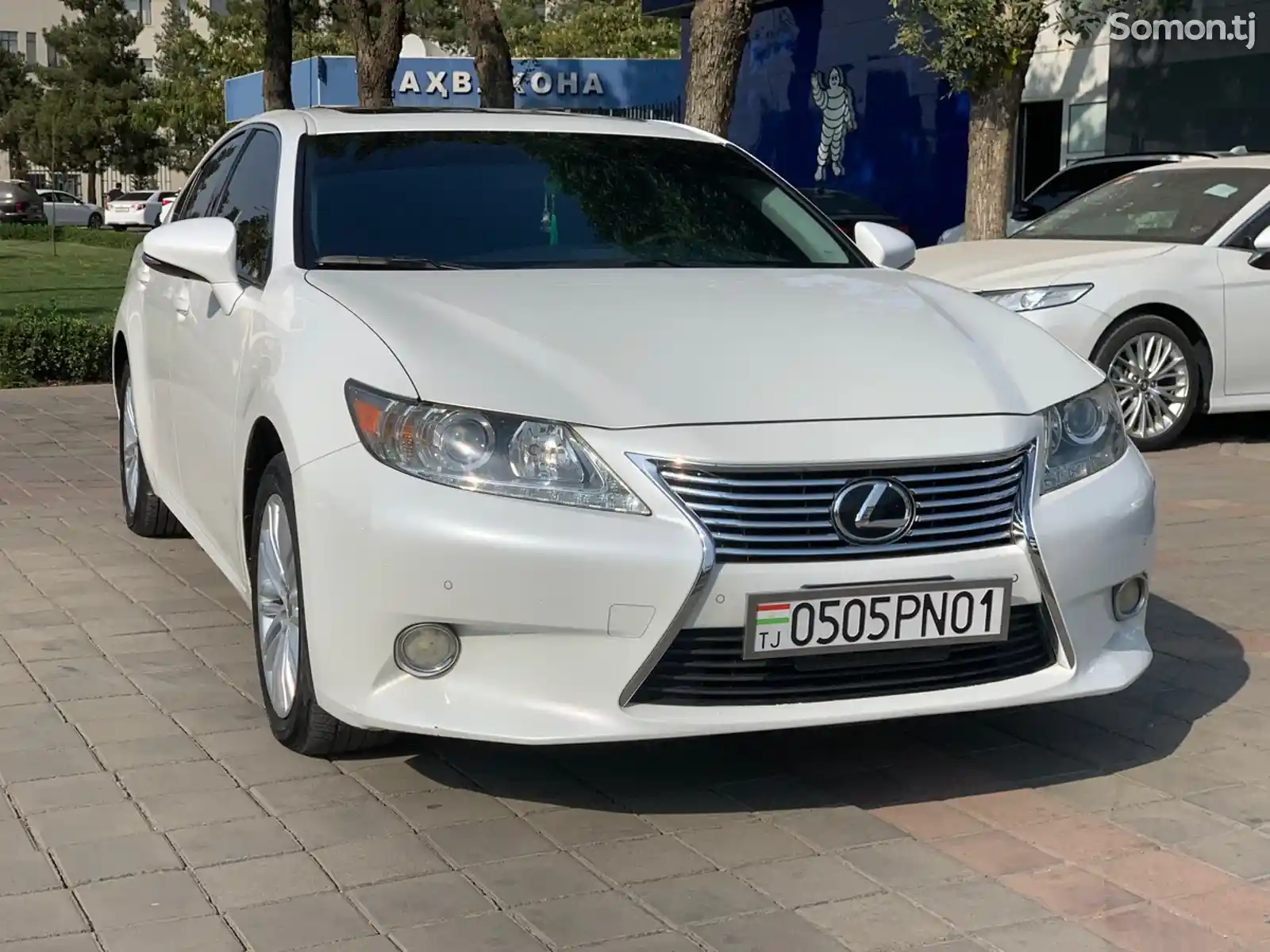 Lexus ES series, 2014-2