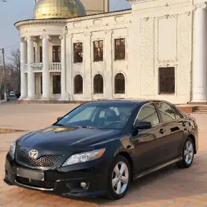 Toyota Camry, 2011