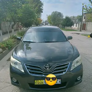 Toyota Camry, 2010