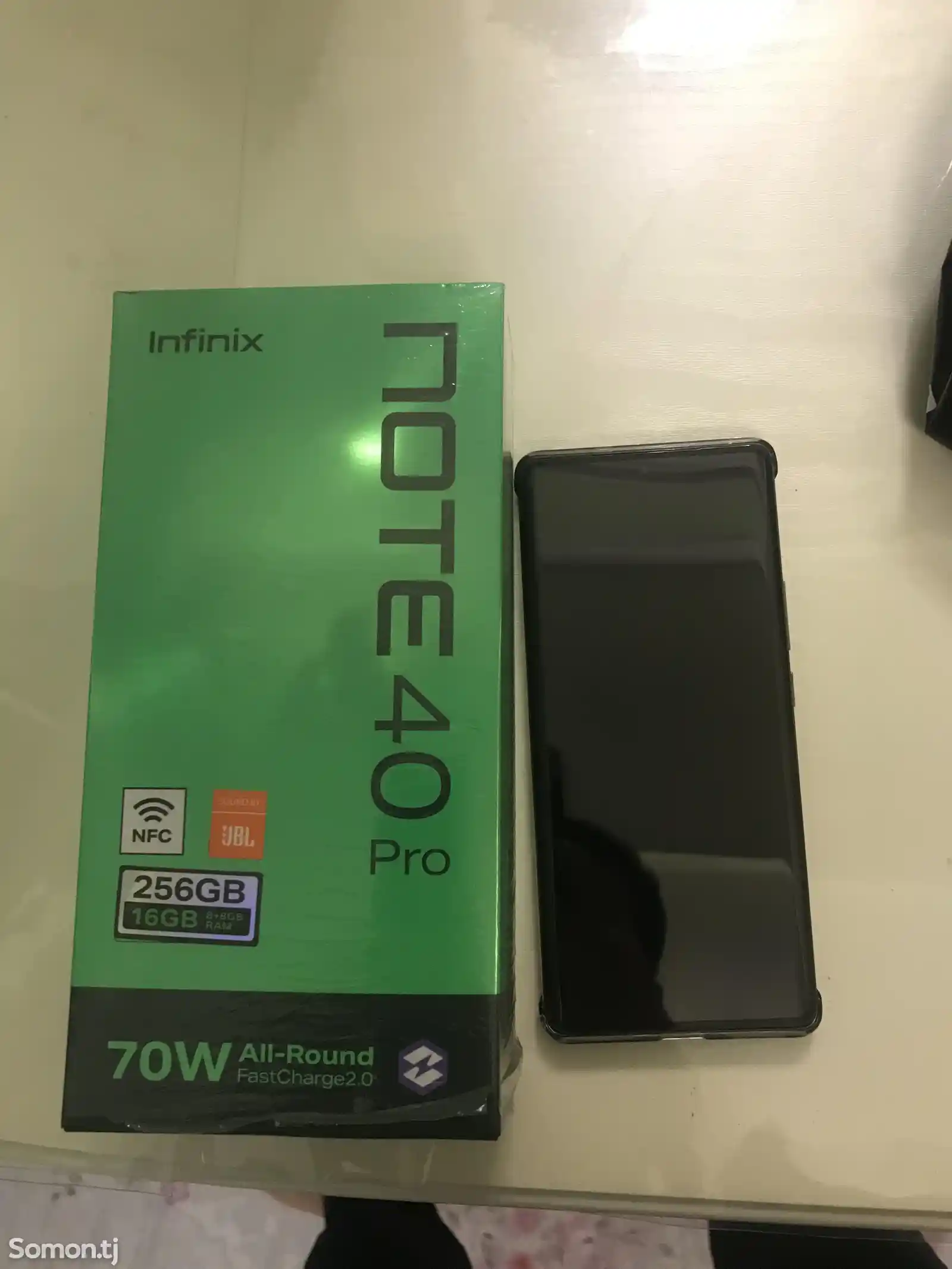 Infinix Note 40 Pro-1