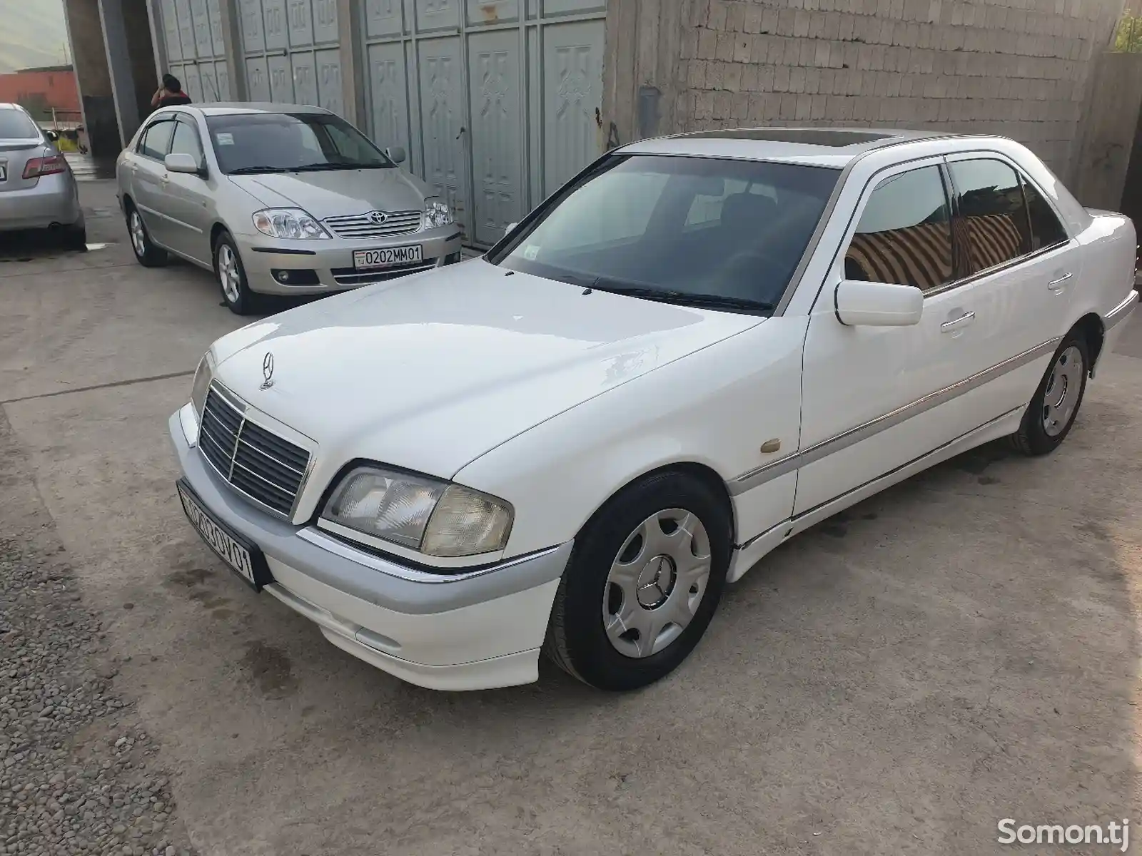 Mercedes-Benz E class, 1994-5