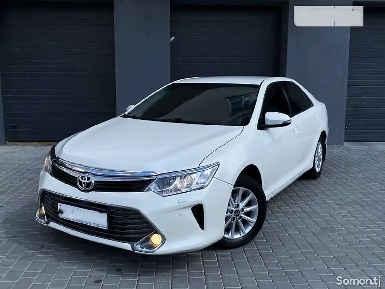 Toyota Camry, 2015-1