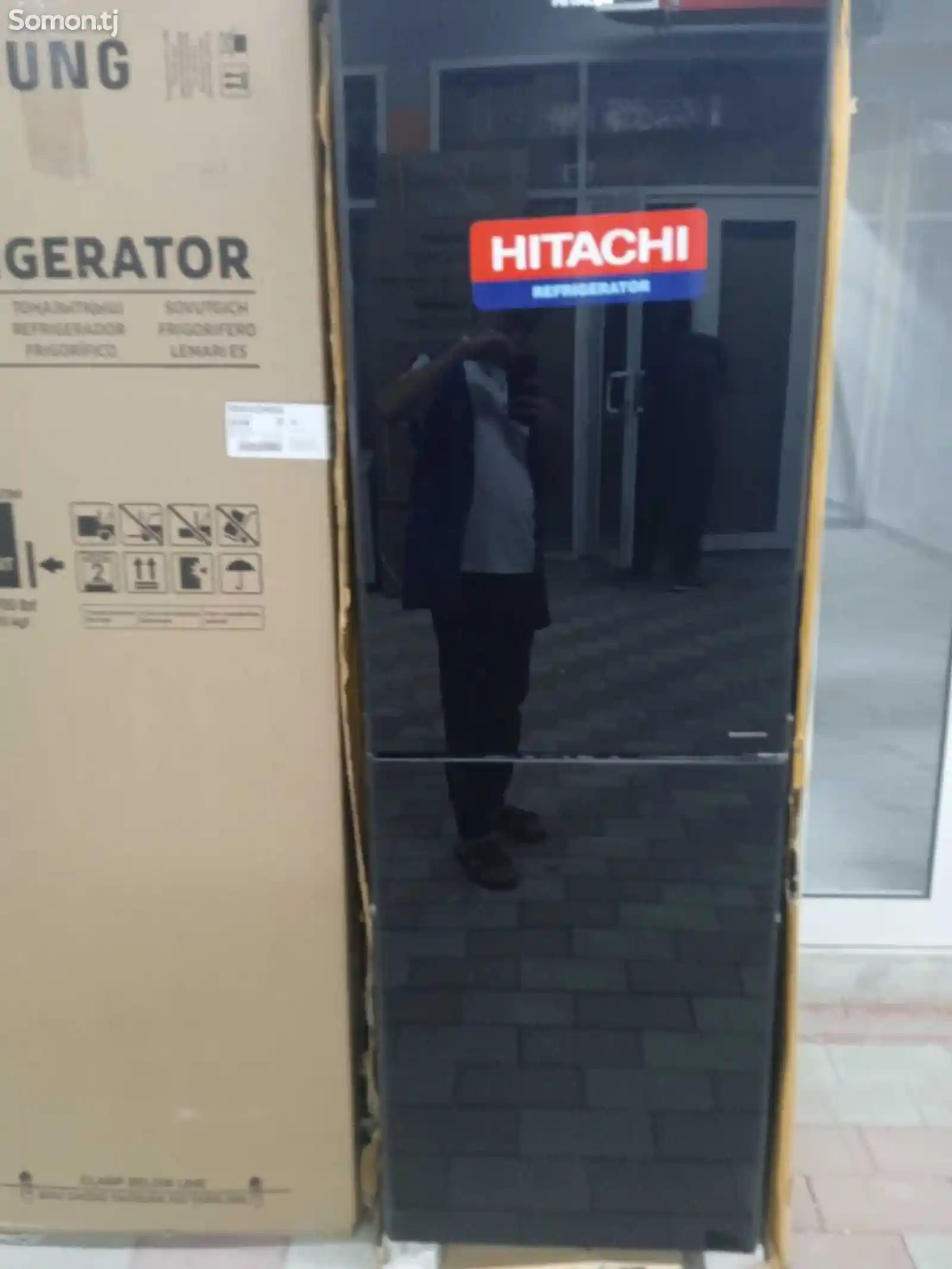 Холодильник Hitachi R-2