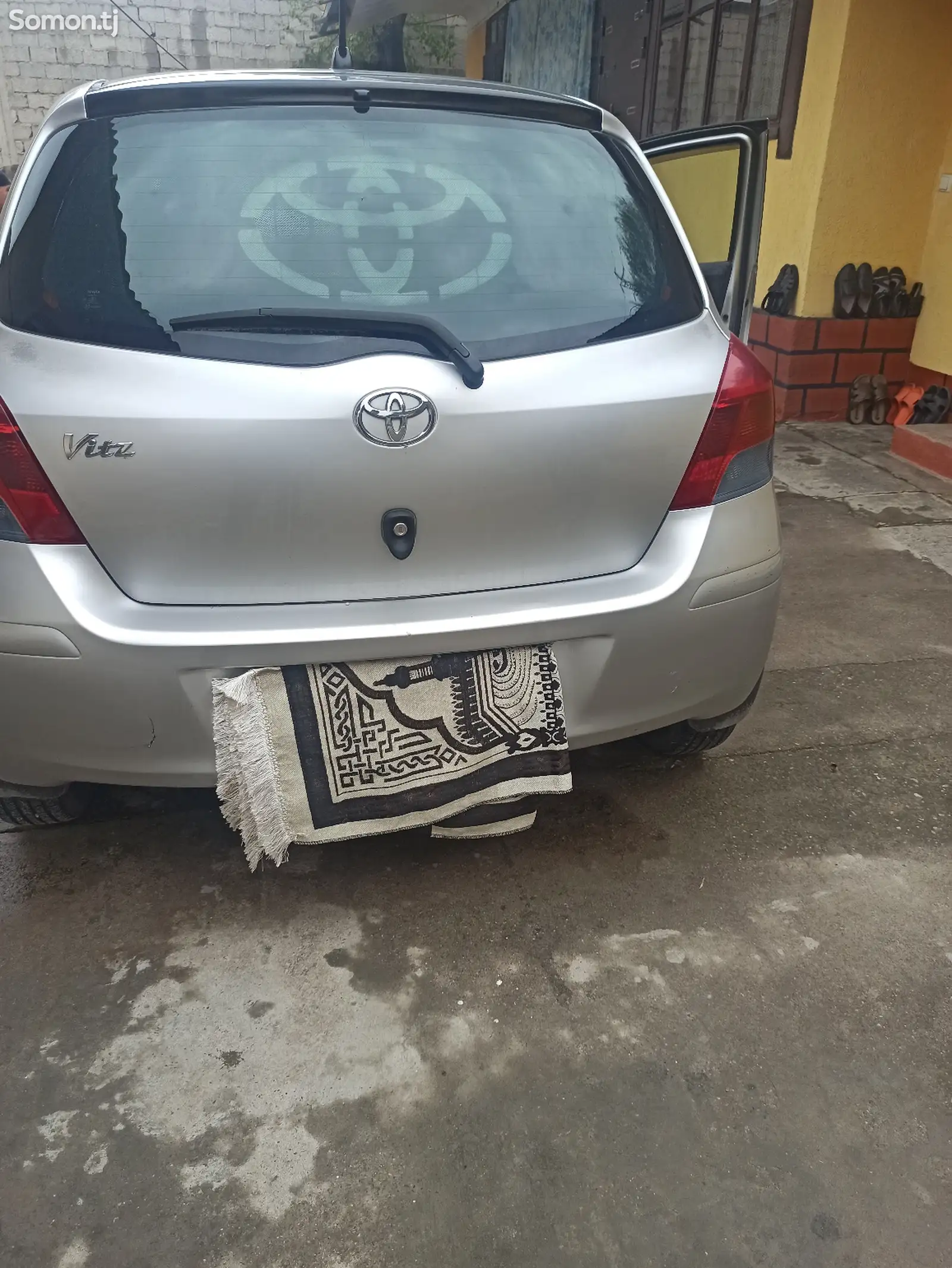 Toyota Vitz, 2010-3