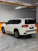 Toyota Land Cruiser, 2023-2