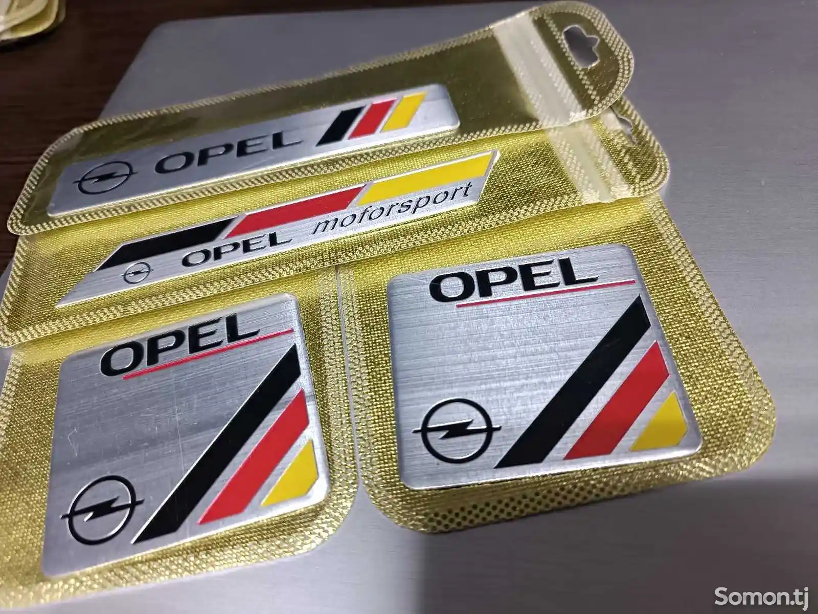 Знак от авто Opel-3
