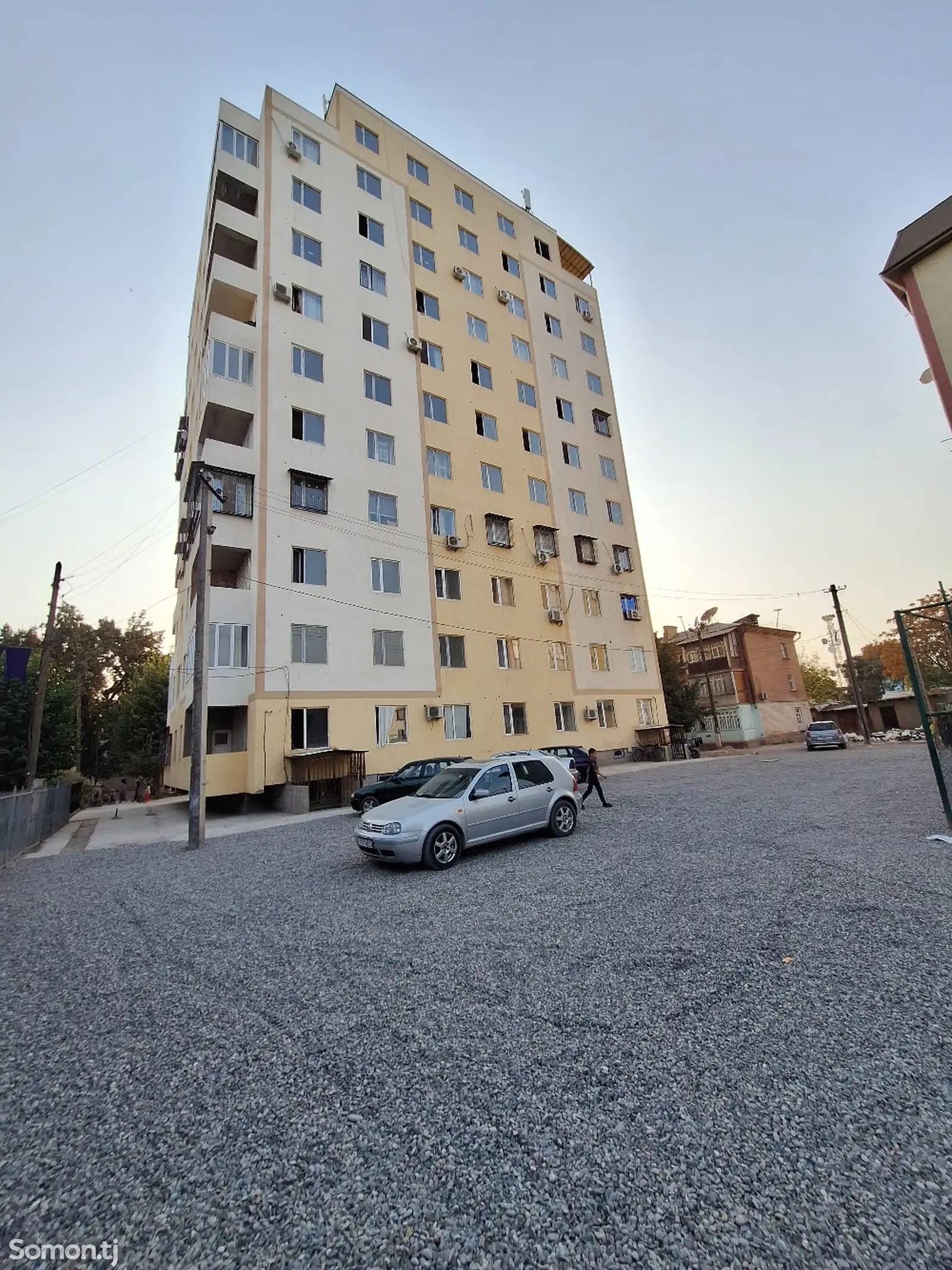 3-комн. квартира, 11 этаж, 90 м², бозори Фаровон-1