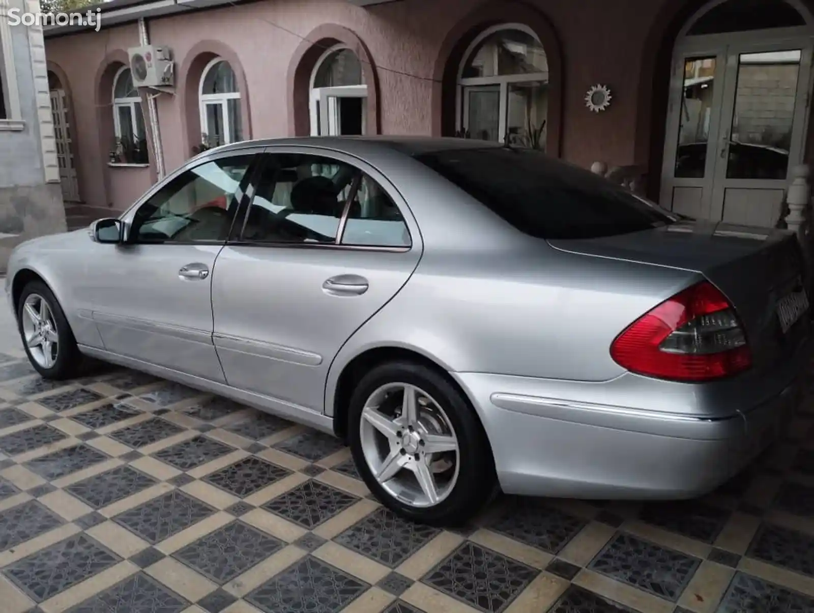 Mercedes-Benz E class, 2003-4