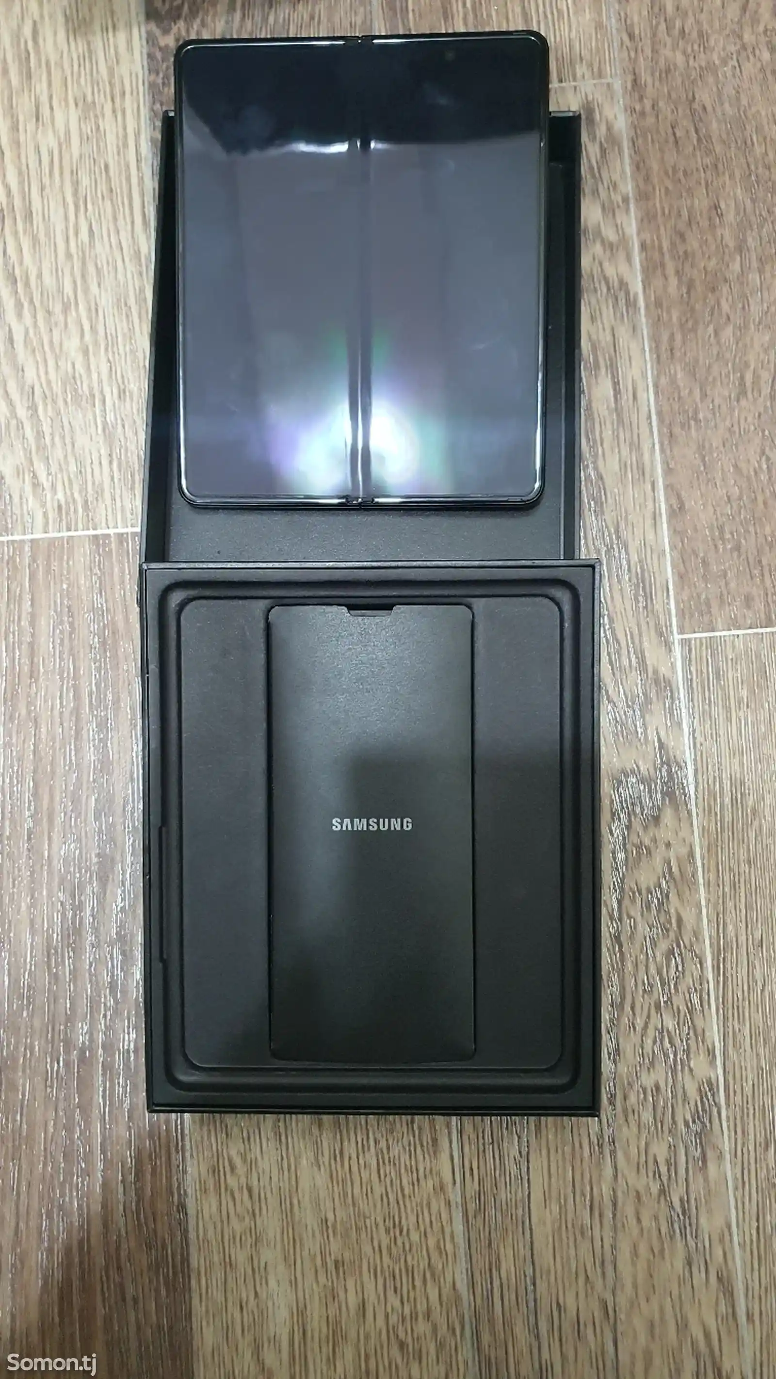 Samsung Galaxy Z Fold 3-7