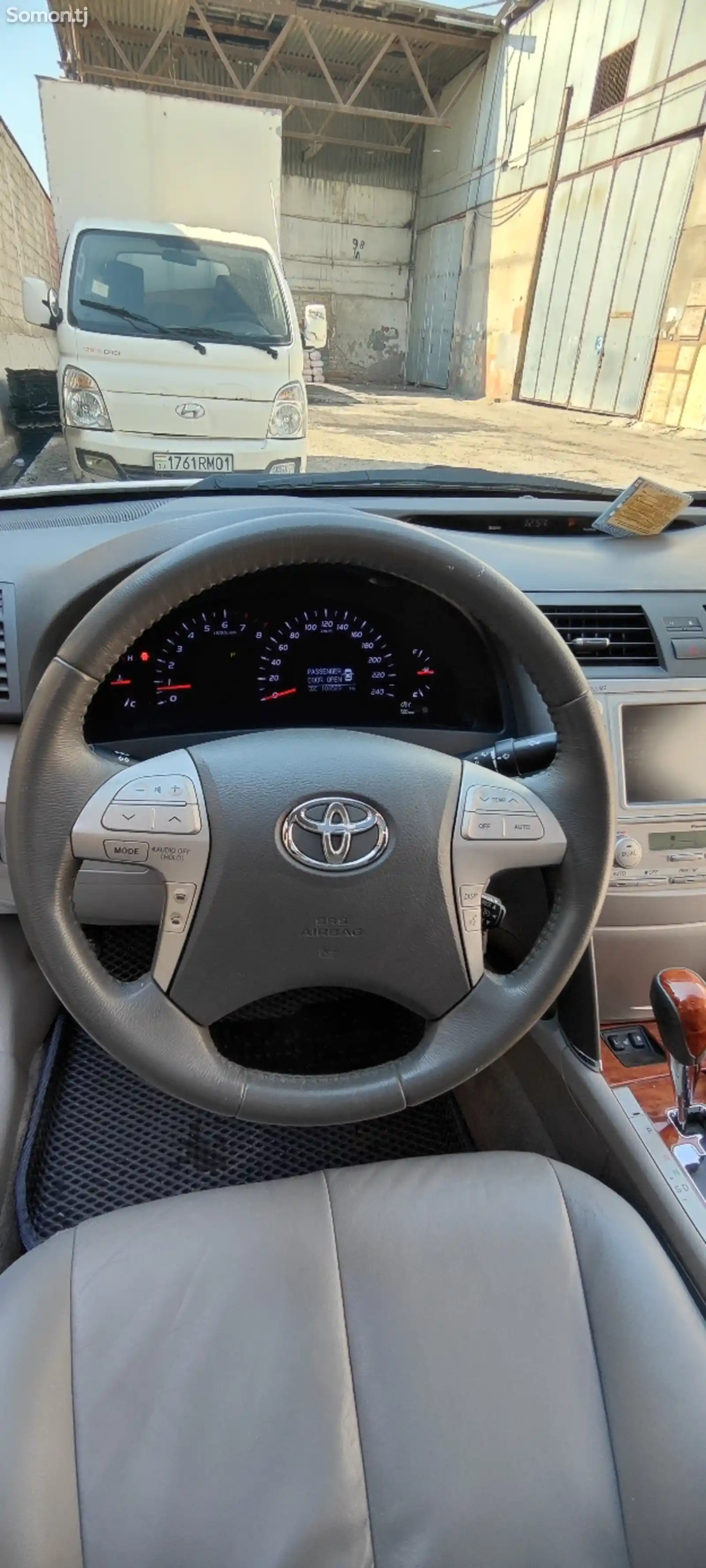 Toyota Camry, 2011-5