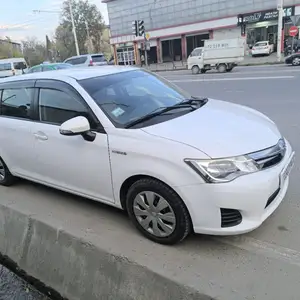 Toyota Fielder, 2014