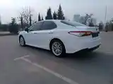 Toyota Camry, 2019-8