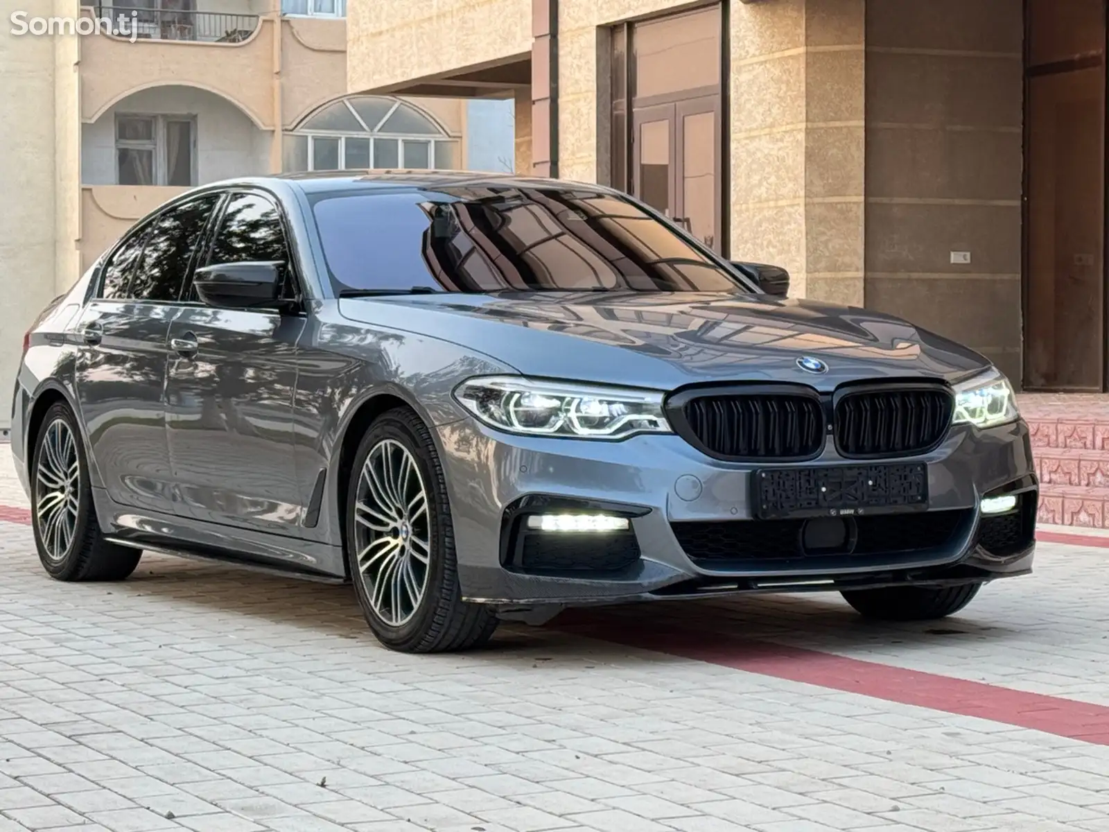 BMW 5 series, 2018-1