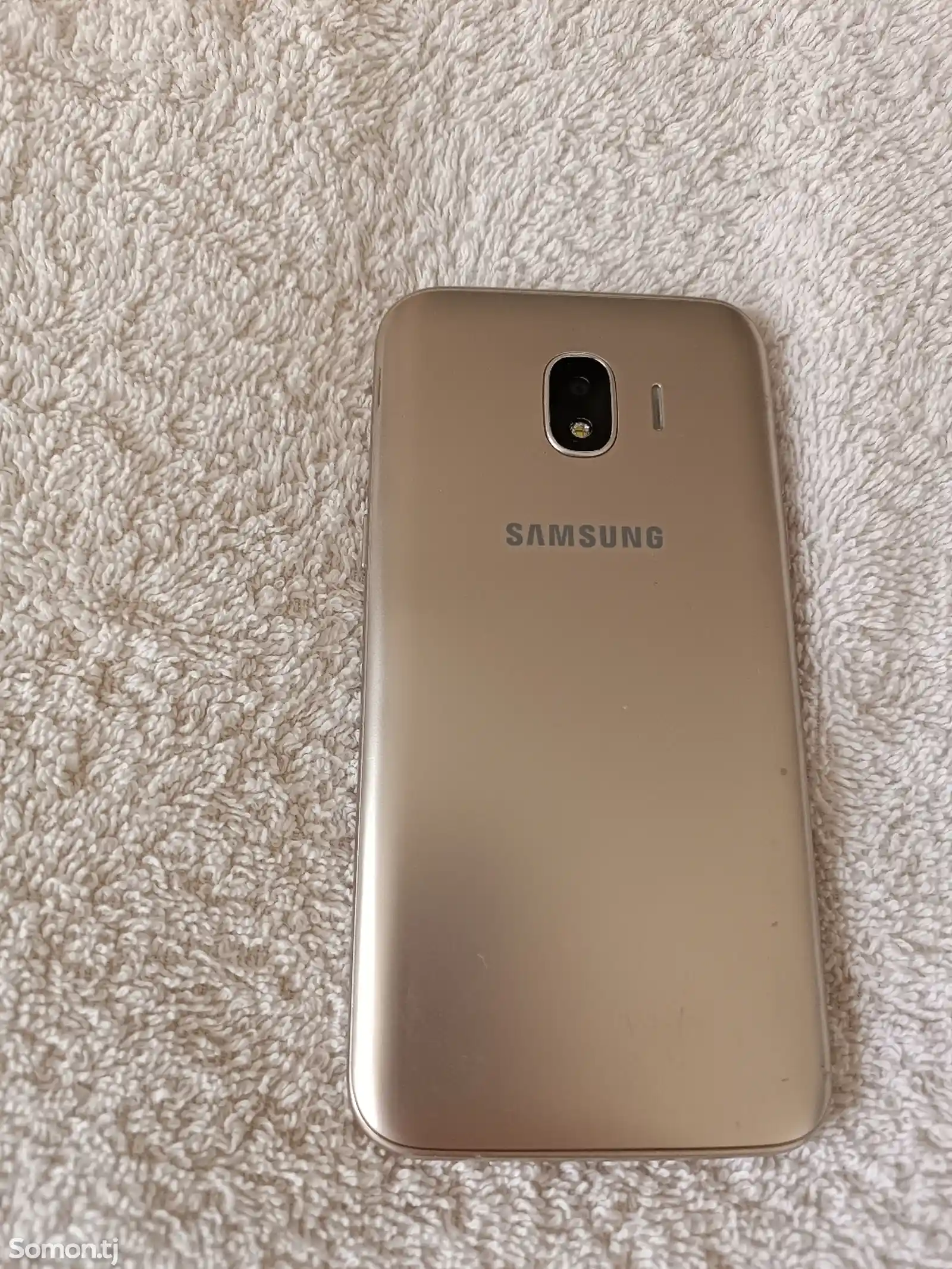 Samsung Galaxy J5 Gold-8