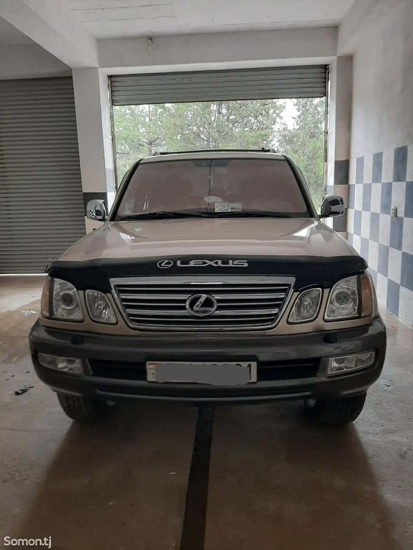 Lexus LX series, 2002-1