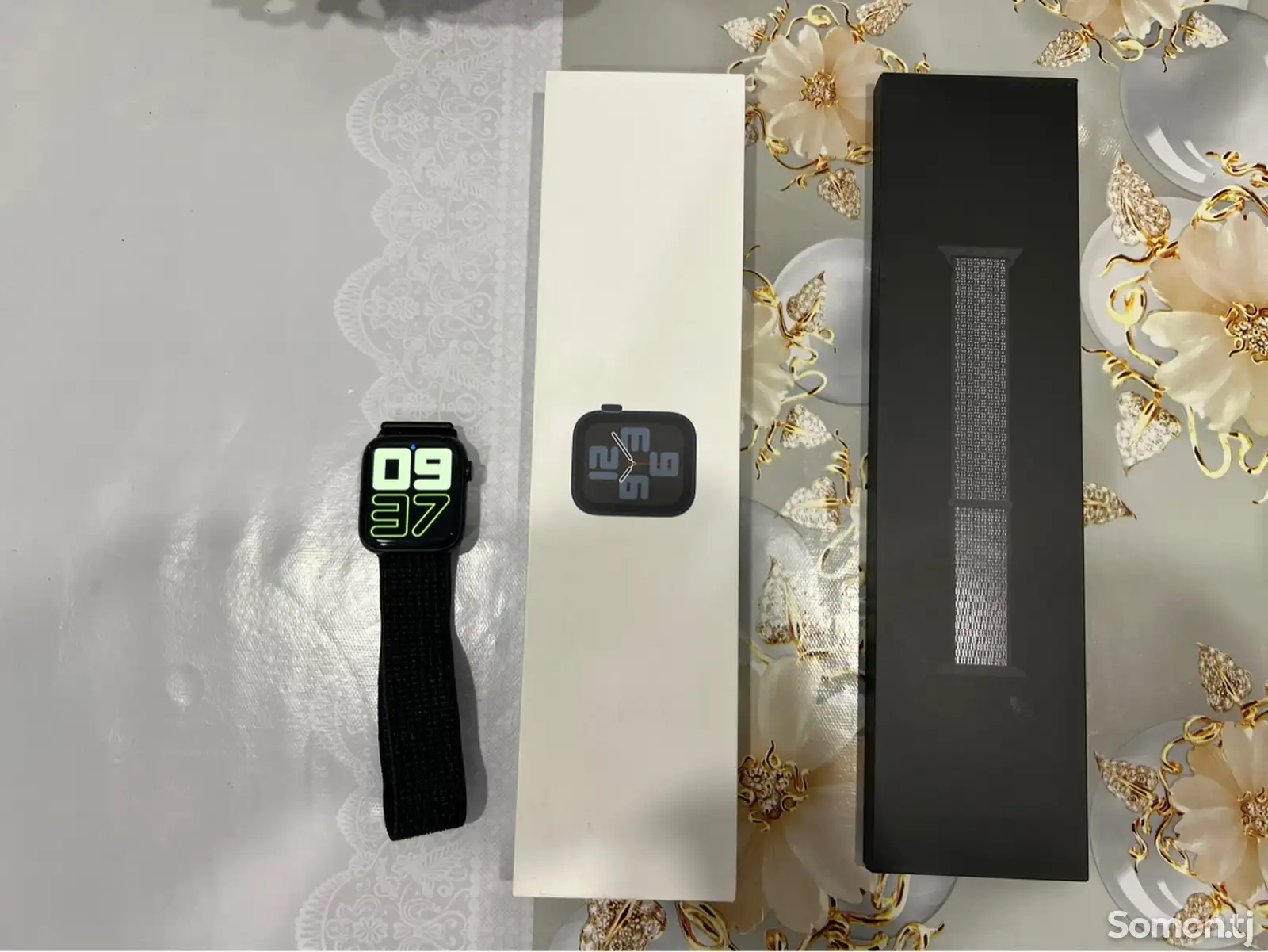 Смарт часы Apple Watch SE 2022 44mm Nike-1