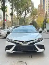 Toyota Camry, 2020-2