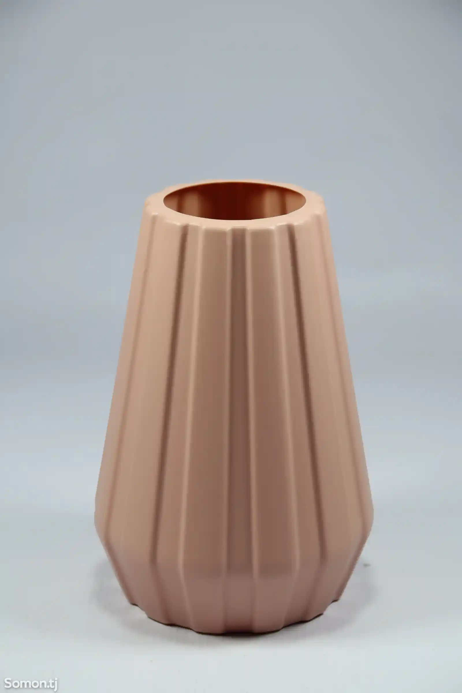 Пластиковая ваза для цветов Полоса 20см в асс.