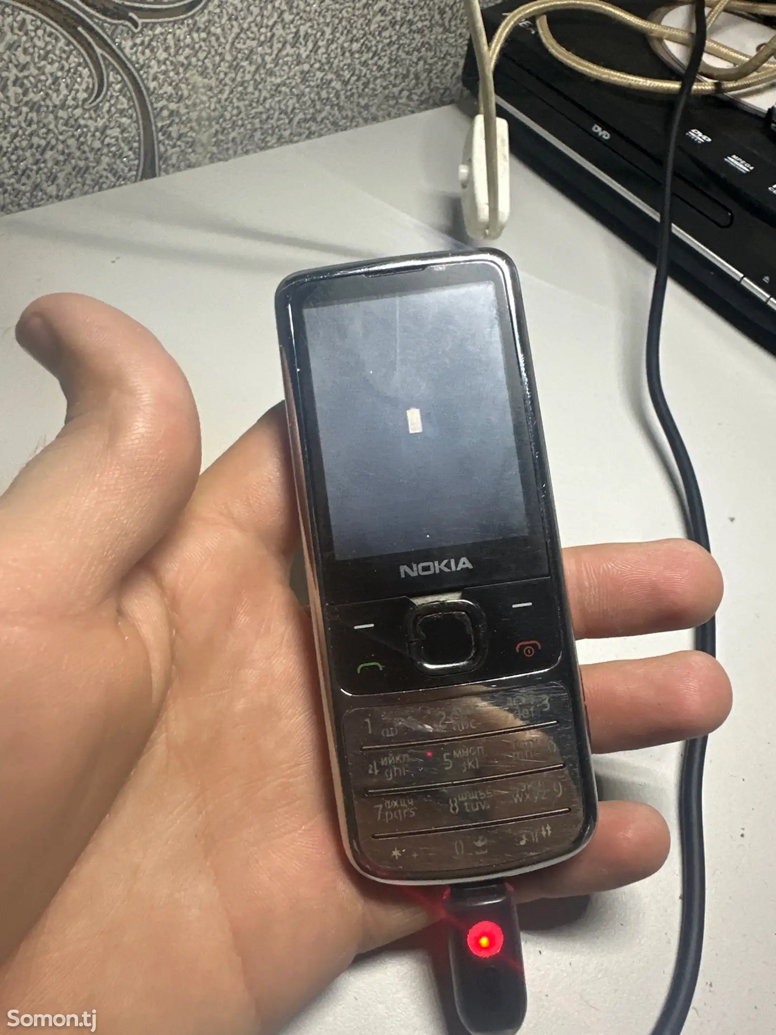 Nokia 6700-1