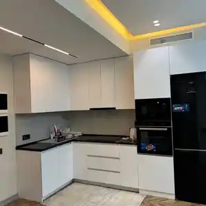 2-комн. квартира, 5 этаж, 65 м², И. Сомони