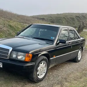 Mercedes-Benz W124, 1991