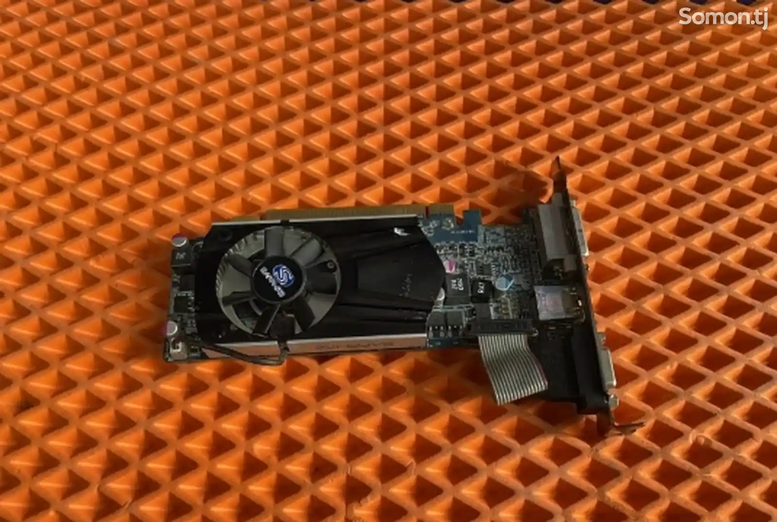 Видеокарта Sapphire Radeon HD 6570 1gb-3