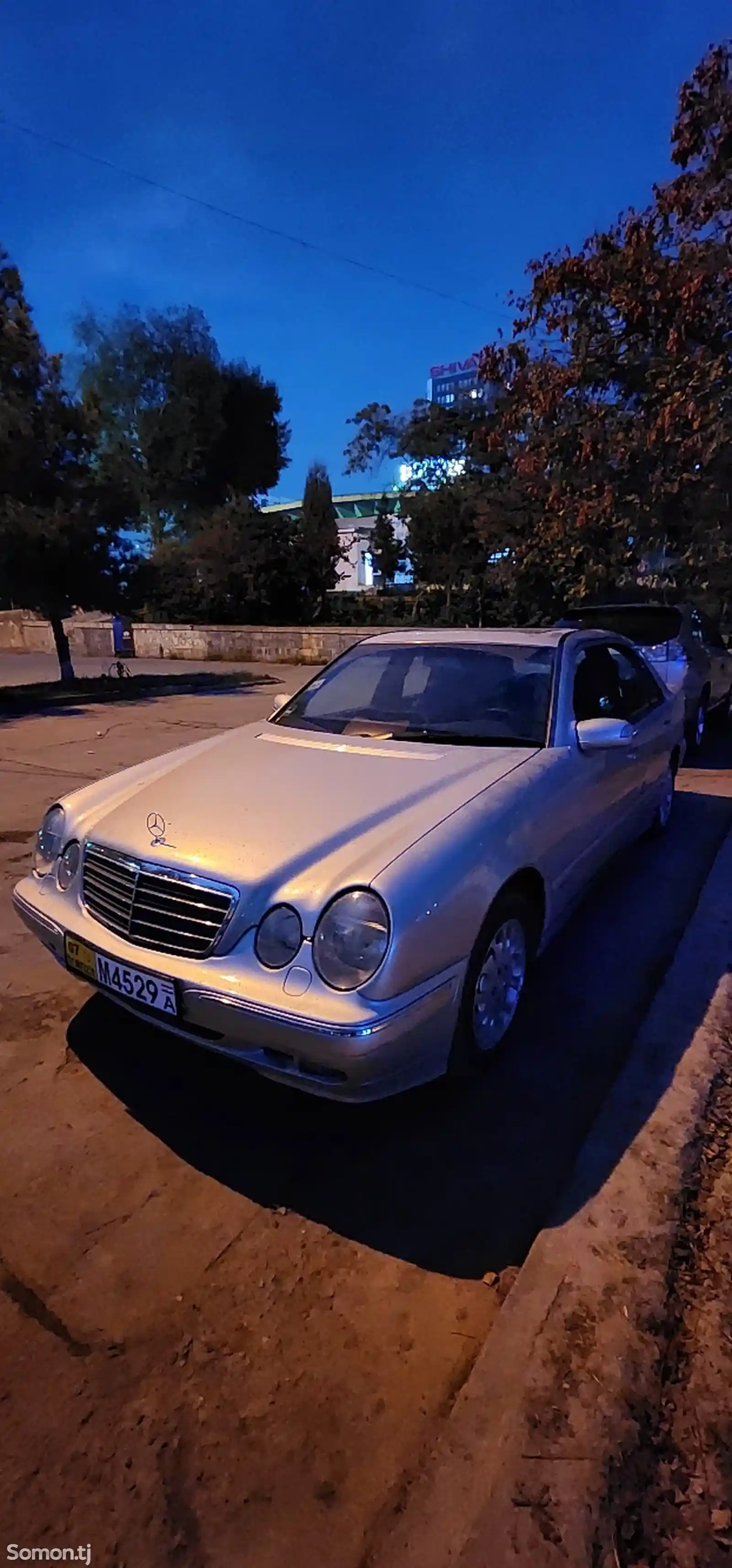 Mercedes-Benz E class, 1999-6